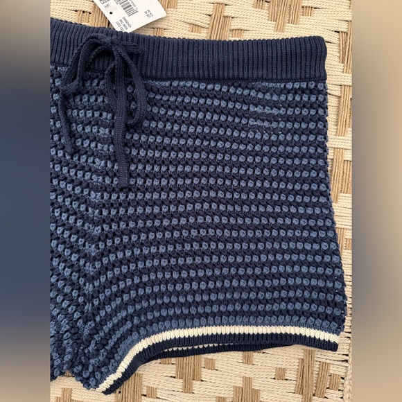 American Eagle Crochet Shorts NWT - Picture 4 of 5